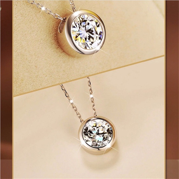 Round Crystal Rhinestone Necklace Silver Pendant - Picture 3 of 8